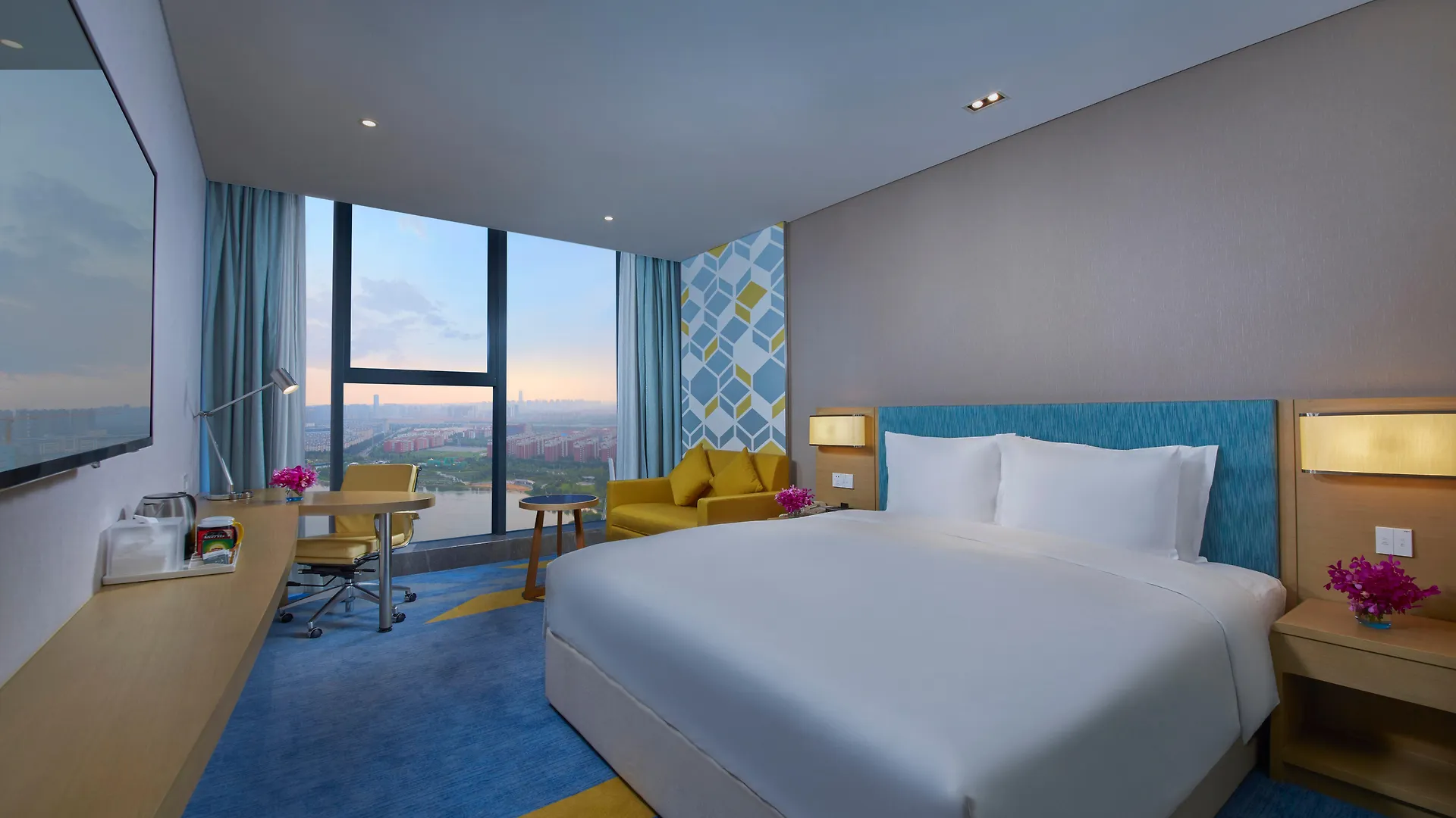 Holiday Inn Express Zhengzhou Longzi Lake By Ihg Yaoqiao China