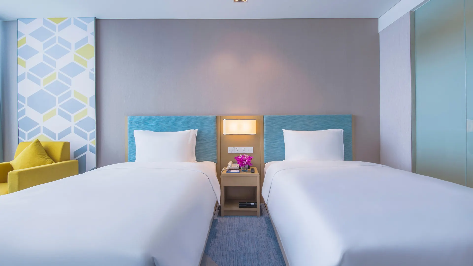 Holiday Inn Express Zhengzhou Longzi Lake By Ihg Yaoqiao China